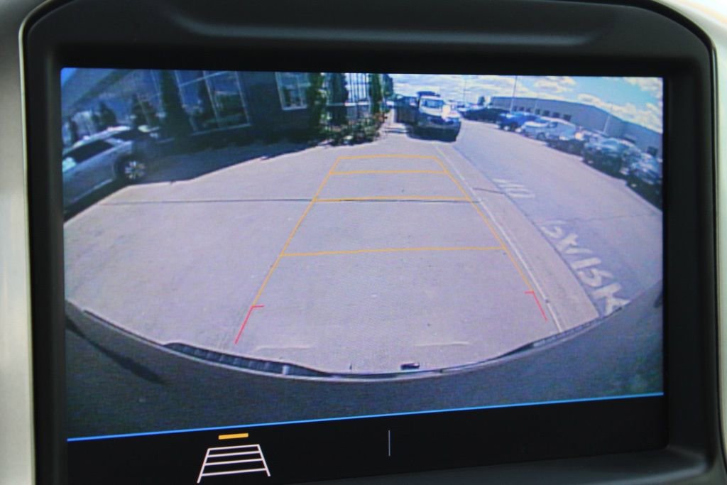 Used 2020 Chevrolet Silverado 1500 LT image 34