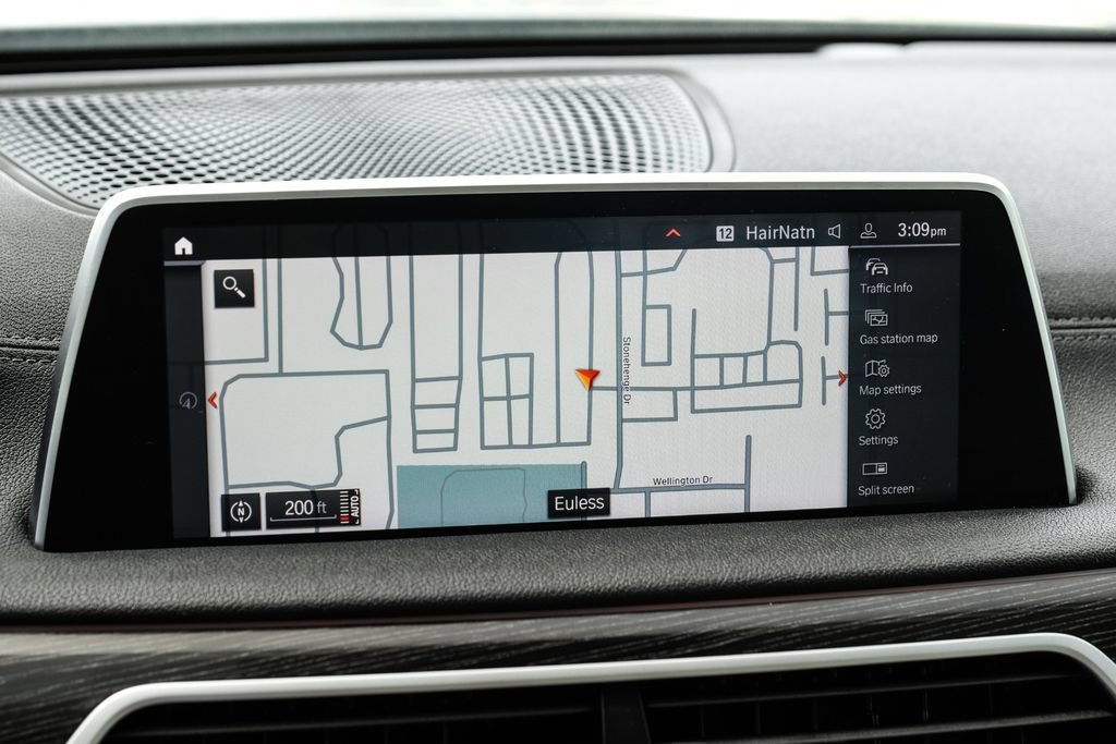 Used 2020 BMW 740i w/ Premium Package RWD image 20