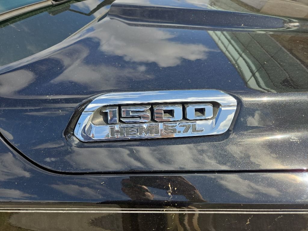 Used 2019 RAM 1500 Laramie AWD/4WD image 6