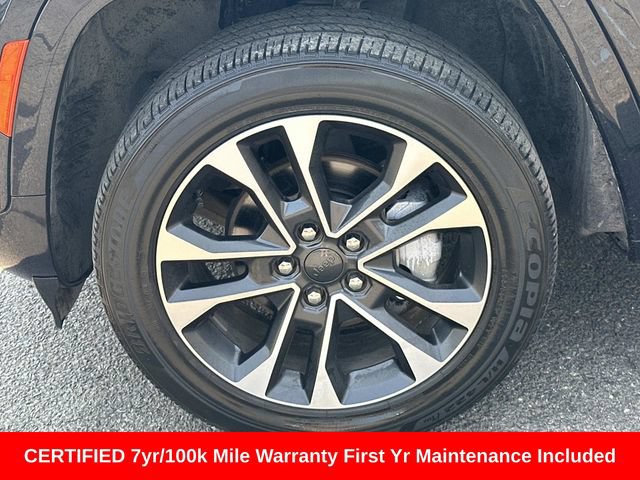 Certified 2023 Jeep Grand Cherokee Overland AWD/4WD image 8
