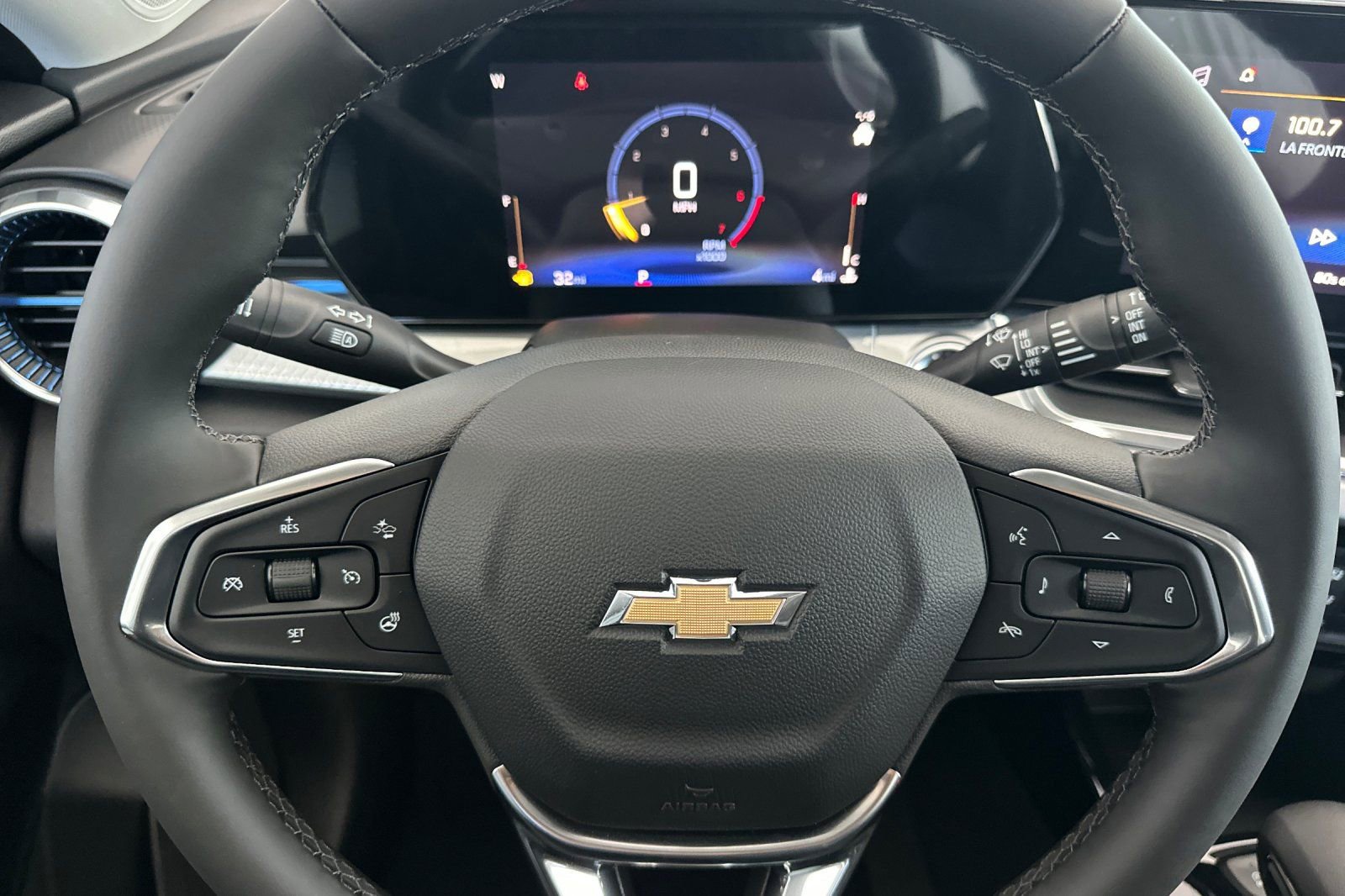 New 2026 Chevrolet Trax LT w/ Driver Confidence Package FWD image 23