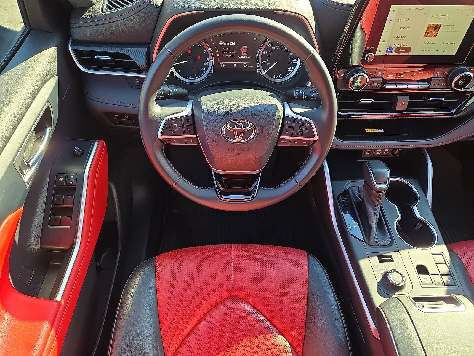 Used 2023 Toyota Highlander XSE AWD/4WD image 11