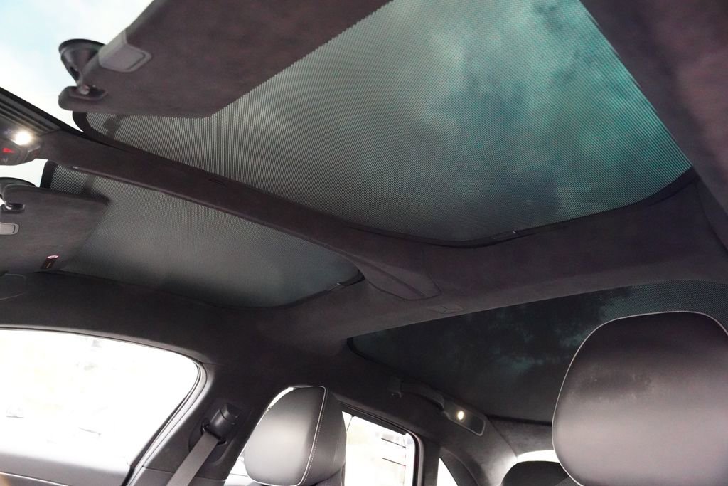 Used 2022 Lucid Air Grand Touring image 7