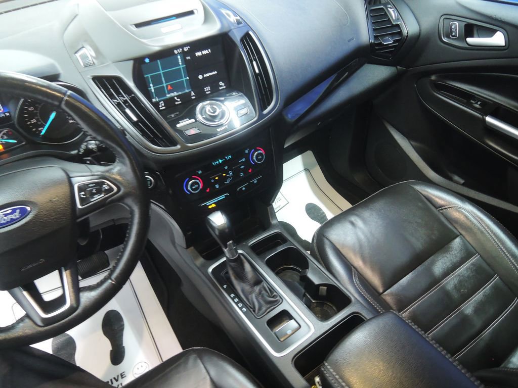 Used 2017 Ford Escape Titanium FWD image 17