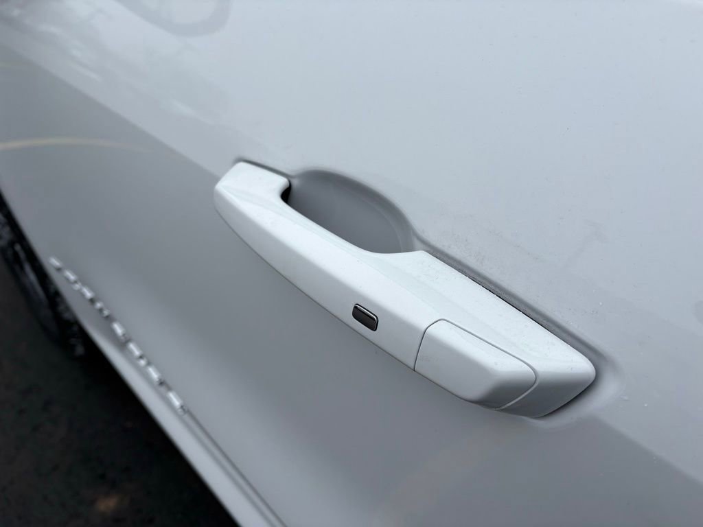 New 2026 Chevrolet Traverse LT w/ LPO, Floor Liner Package image 17