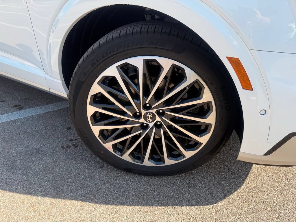 New 2026 Hyundai Palisade Calligraphy FWD image 11