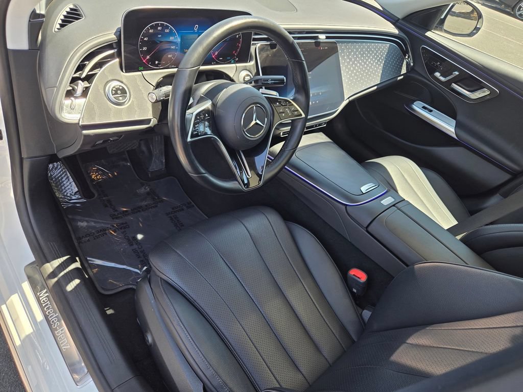 Used 2025 Mercedes-Benz E 350 4MATIC Sedan image 21