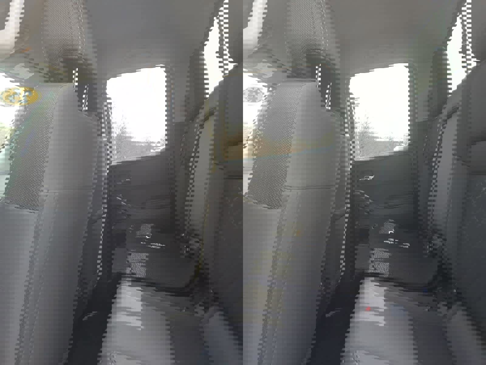 Used 2025 Nissan Frontier SV w/ SV Convenience Package image 19