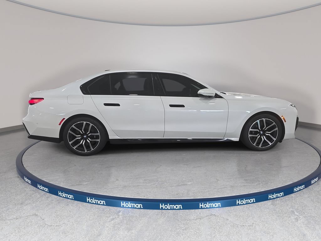Certified 2023 BMW 740i RWD image 4