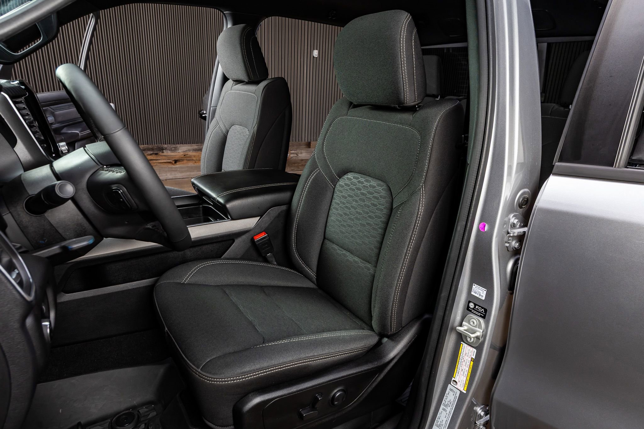 Used 2025 RAM 1500 Big Horn image 31