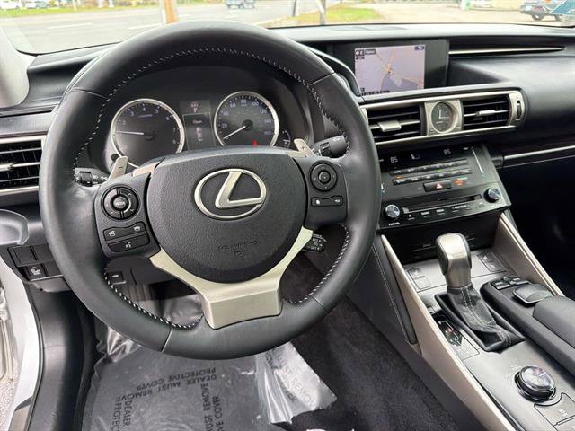 Used 2014 Lexus IS 250 AWD w/ Luxury Package w/Gray Wood image 16