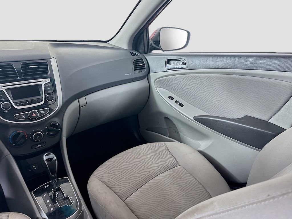 Used 2014 Hyundai Accent GLS w/ Option Group 2 image 21
