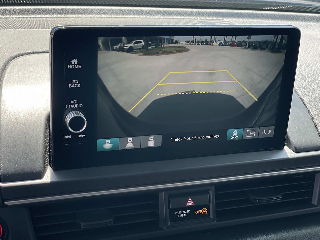 Certified 2024 Honda Pilot Touring image 10