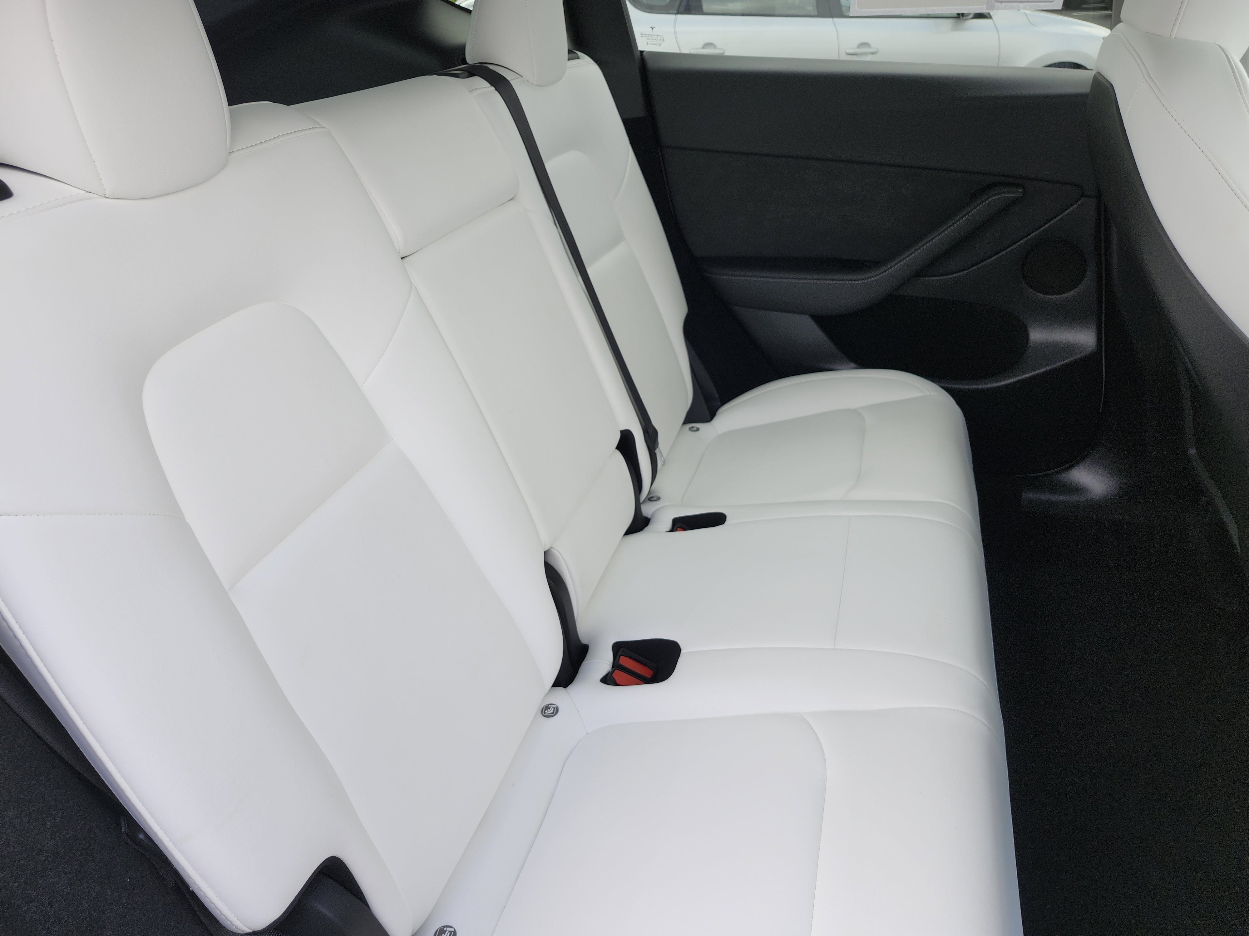 Used 2024 Tesla Model Y Long Range image 19