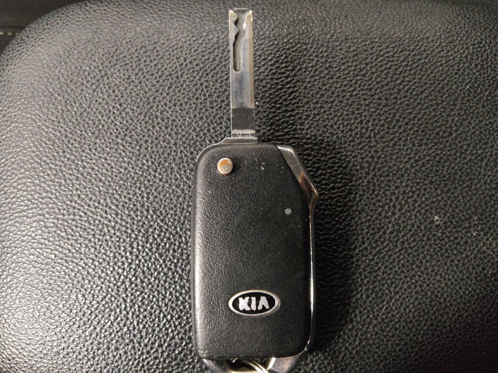 Used 2020 Kia Forte LXS FWD image 32