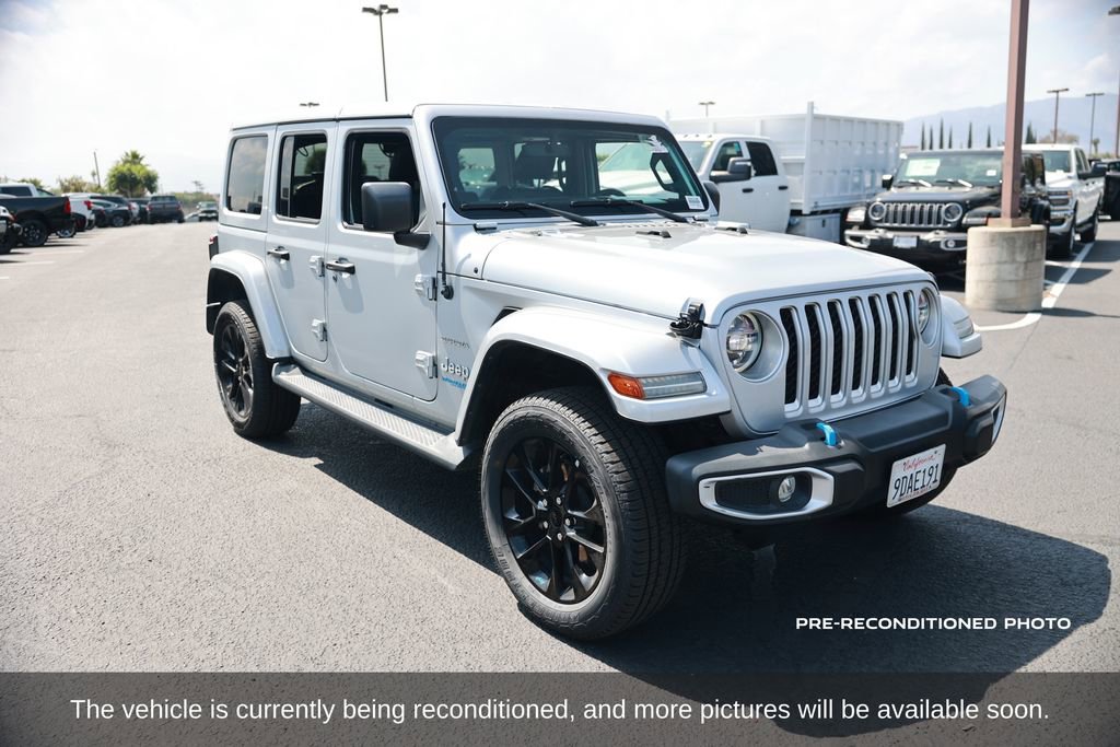 Used 2022 Jeep Wrangler Unlimited Sahara w/ Cold Weather Group image 8