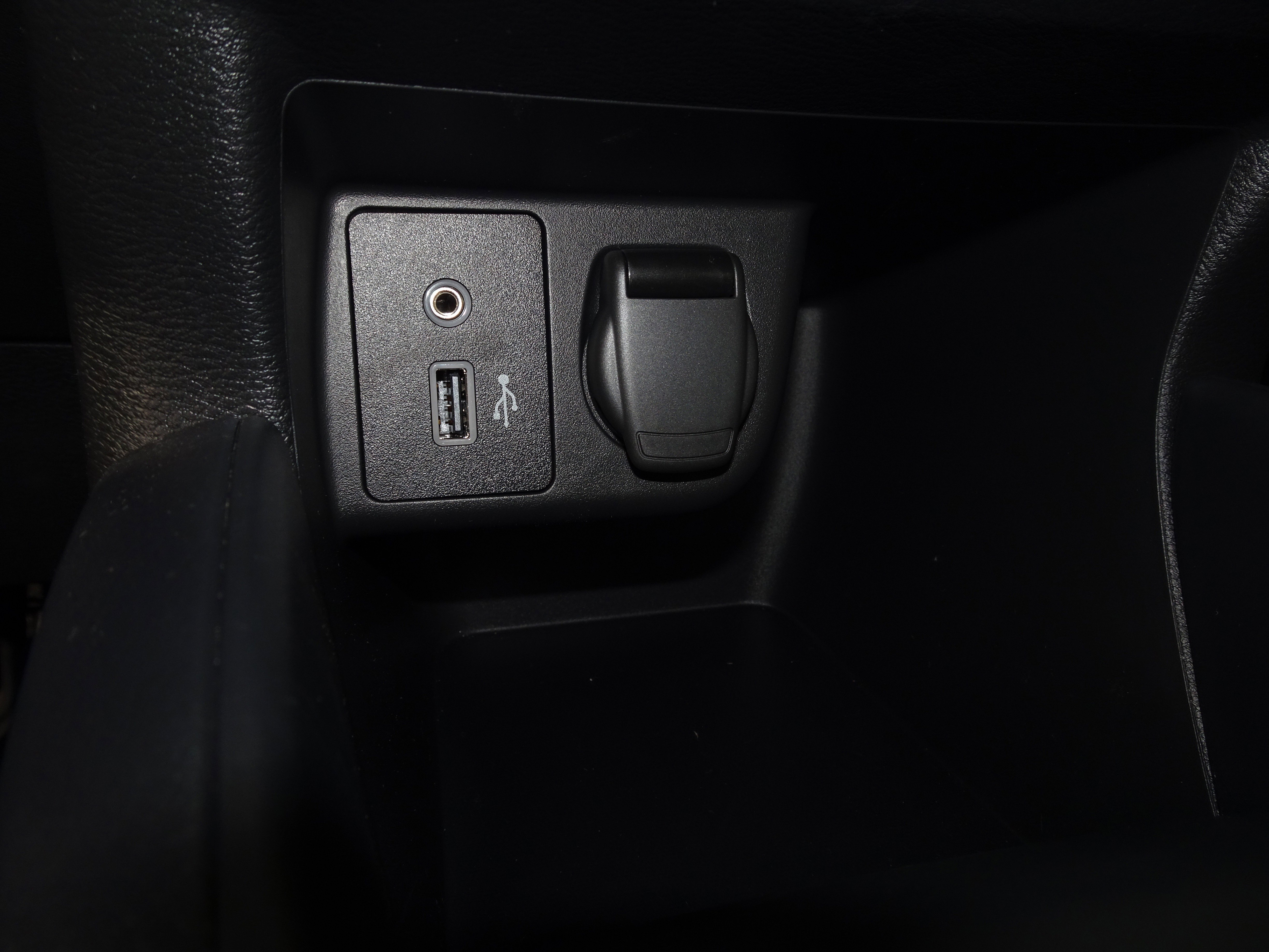 New 2025 Nissan Versa S w/ Trunk Package image 26