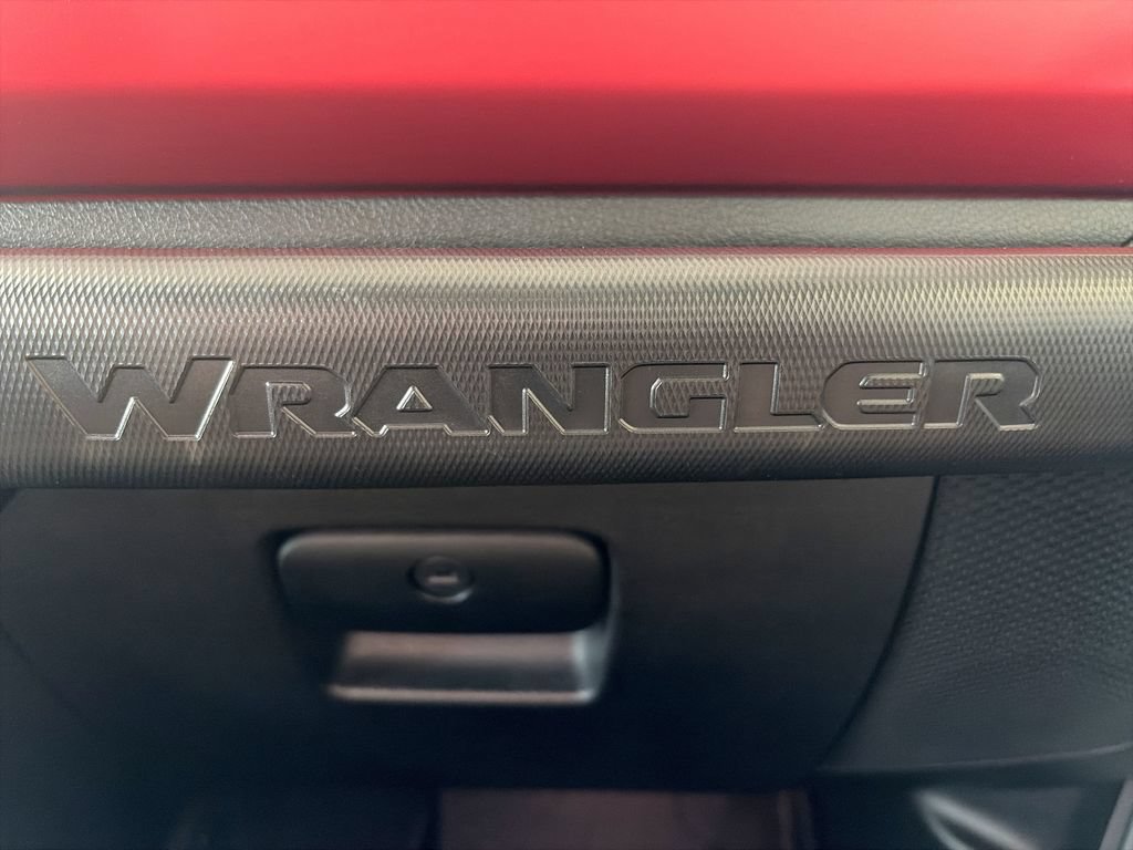 Used 2021 Jeep Wrangler Rubicon AWD/4WD image 26