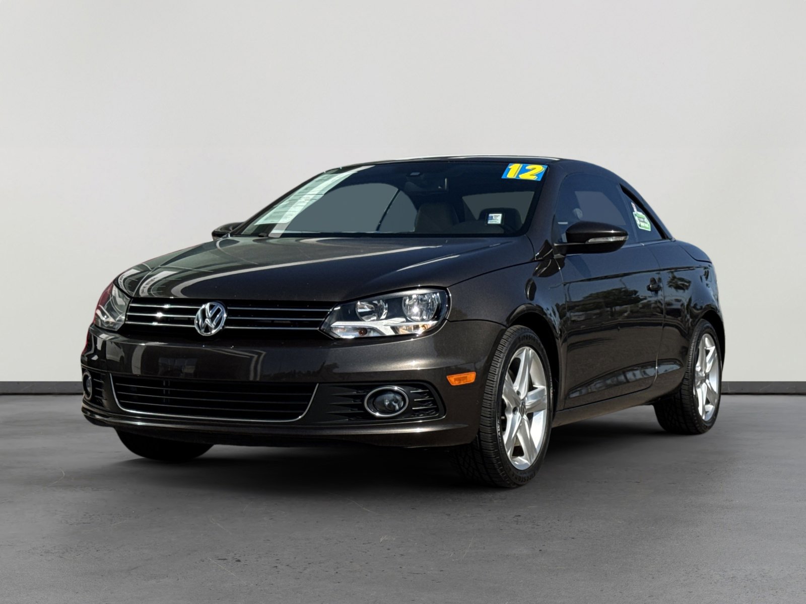 Used 2012 Volkswagen Eos Lux image 1