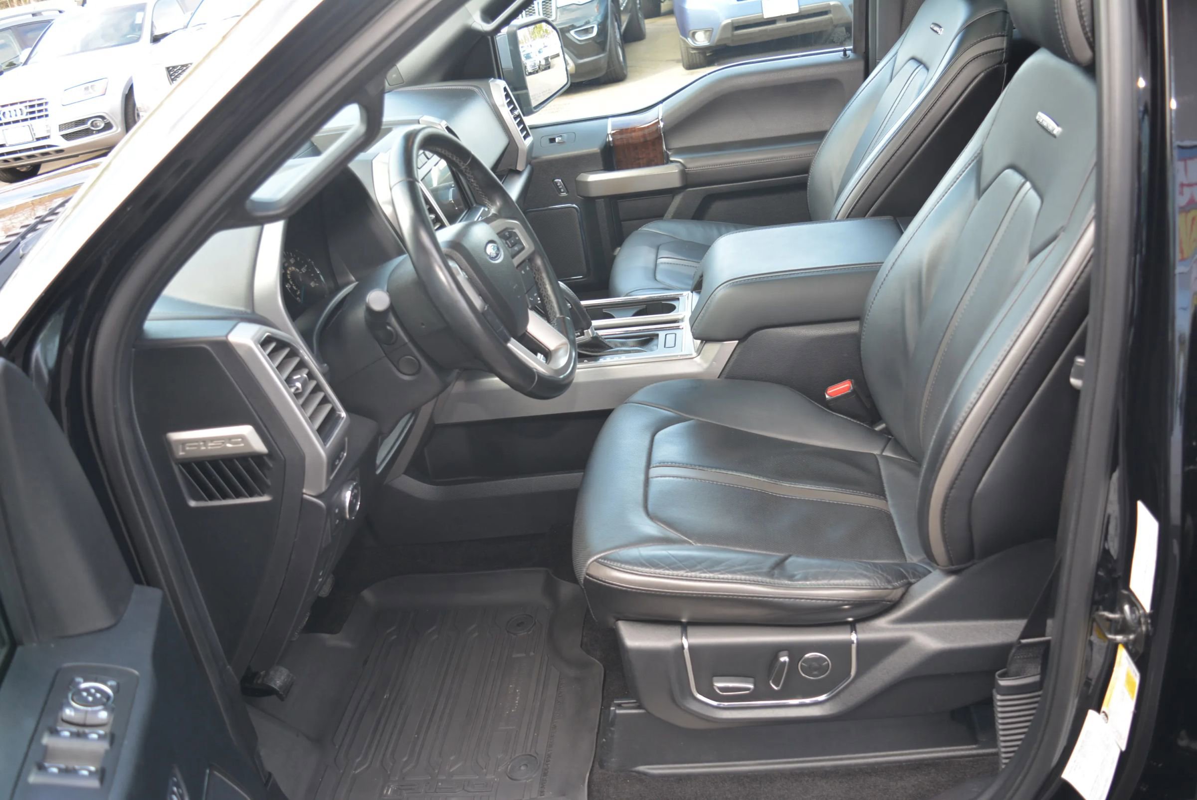 Used 2017 Ford F150 Platinum w/ Technology Package image 15