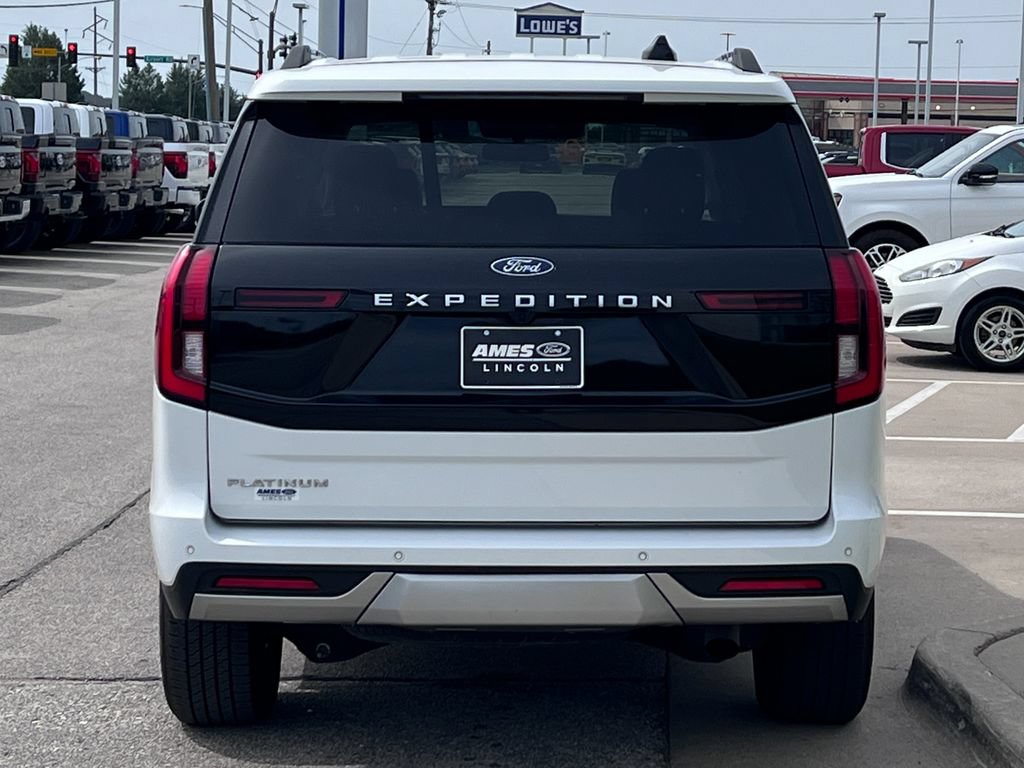 Certified 2025 Ford Expedition Platinum AWD/4WD image 5