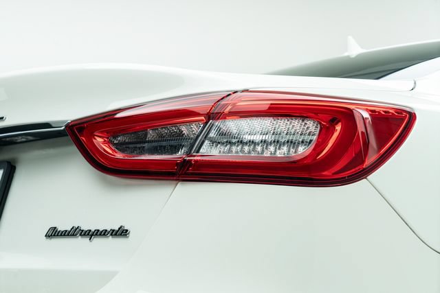 Used 2017 Maserati Quattroporte GTS GranSport RWD image 15