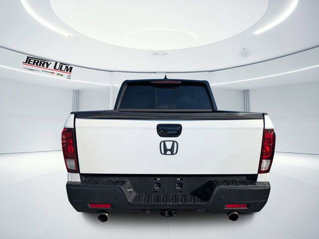 Used 2021 Honda Ridgeline Black Edition image 4