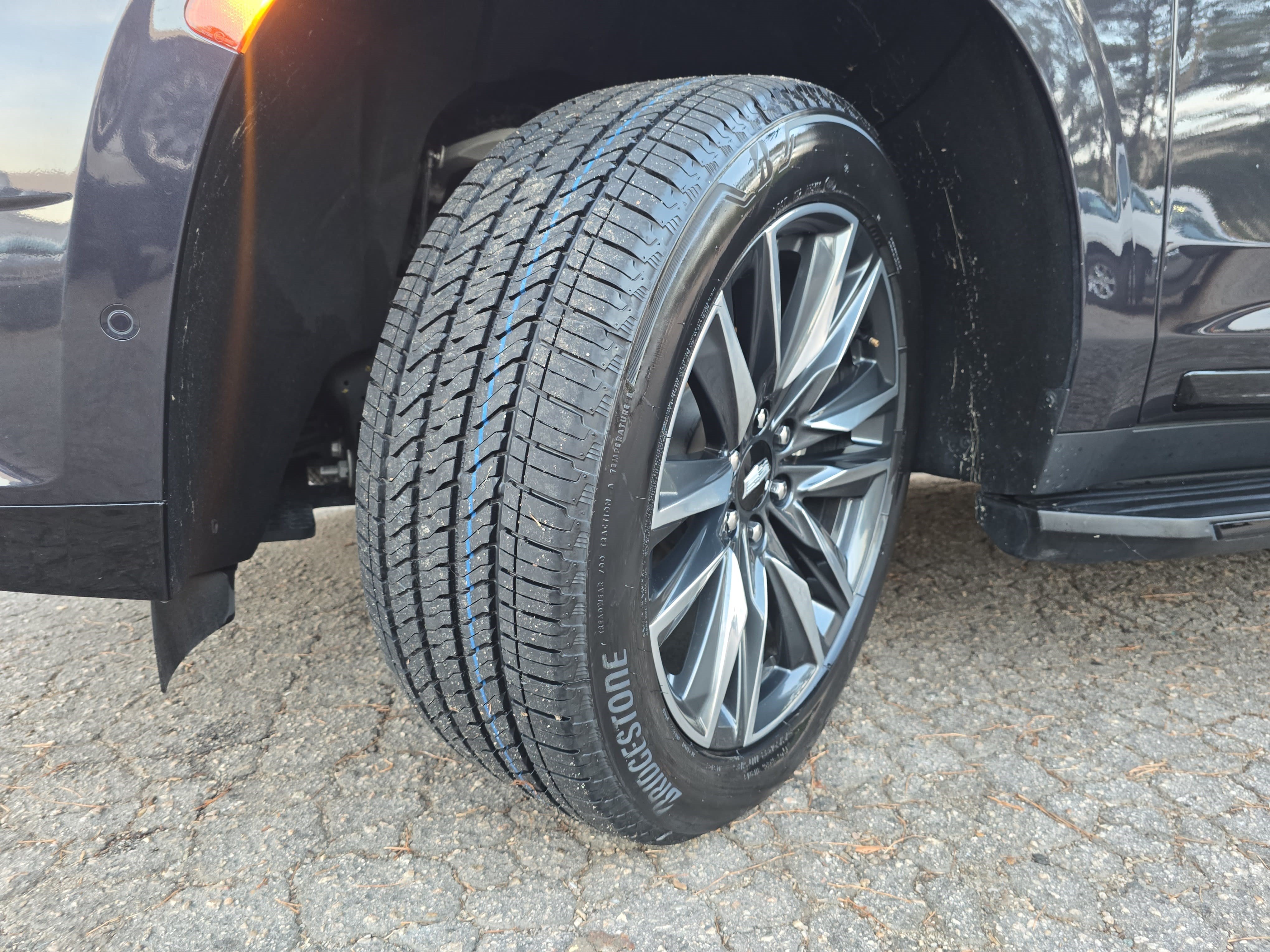 Used 2024 Cadillac Escalade Sport AWD/4WD image 33