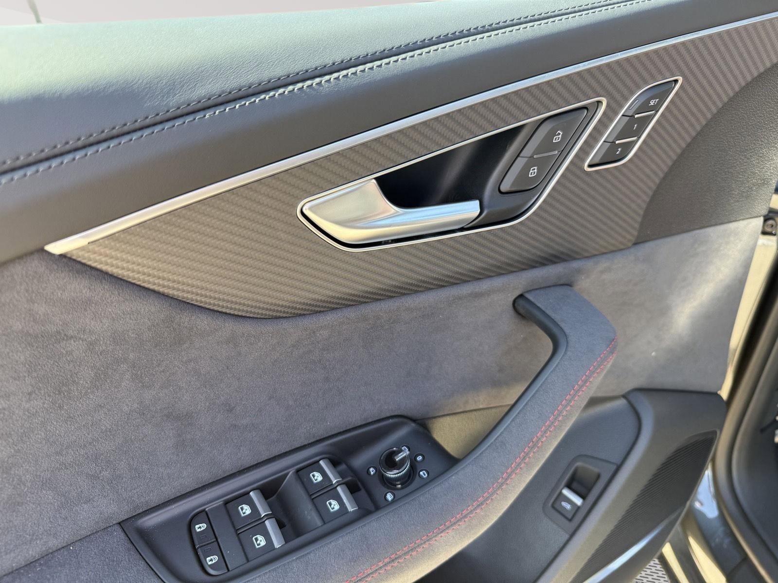 New 2026 Audi RS Q8 performance image 13