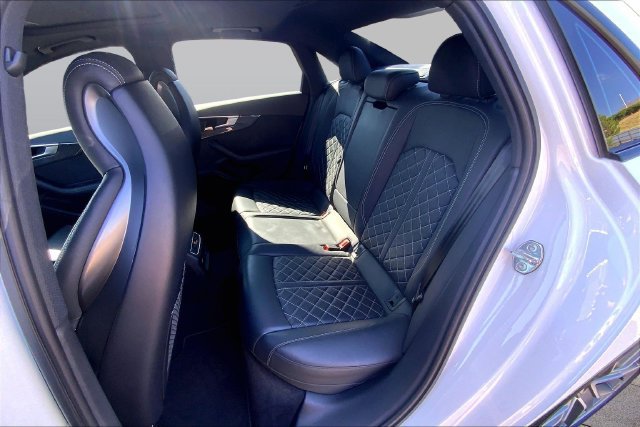 Used 2023 Audi S4 Premium Plus w/ Premium Plus Package AWD/4WD image 18