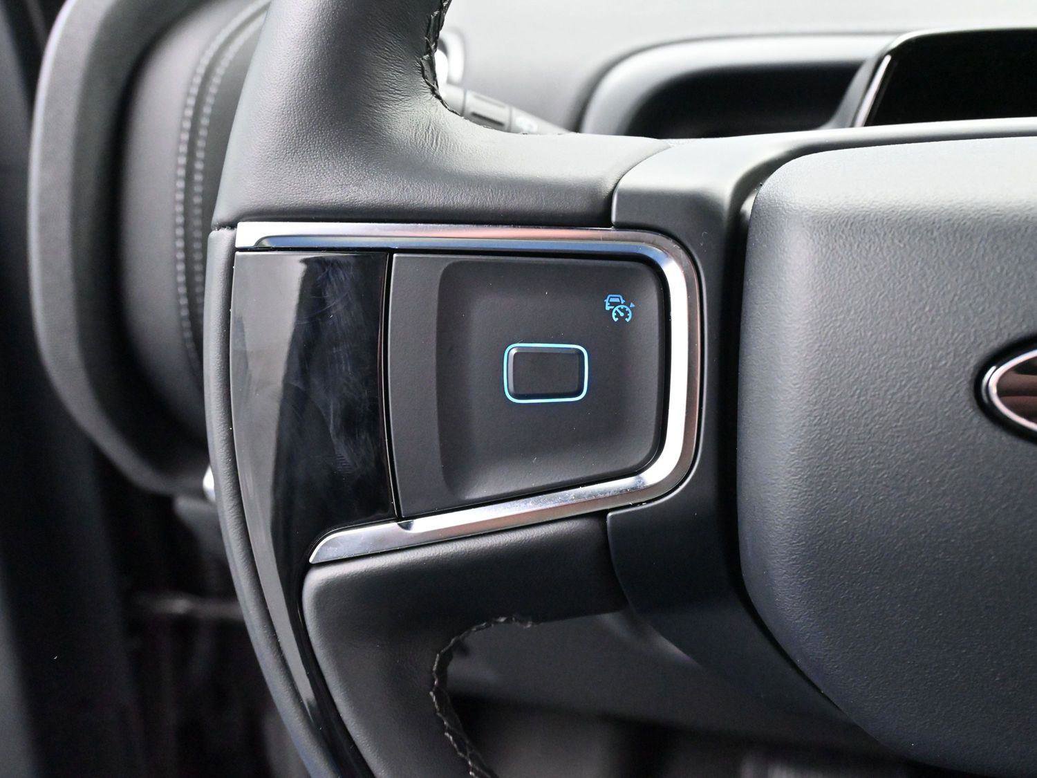 Used 2025 Ford Expedition Platinum w/ Stealth Performance Package image 23