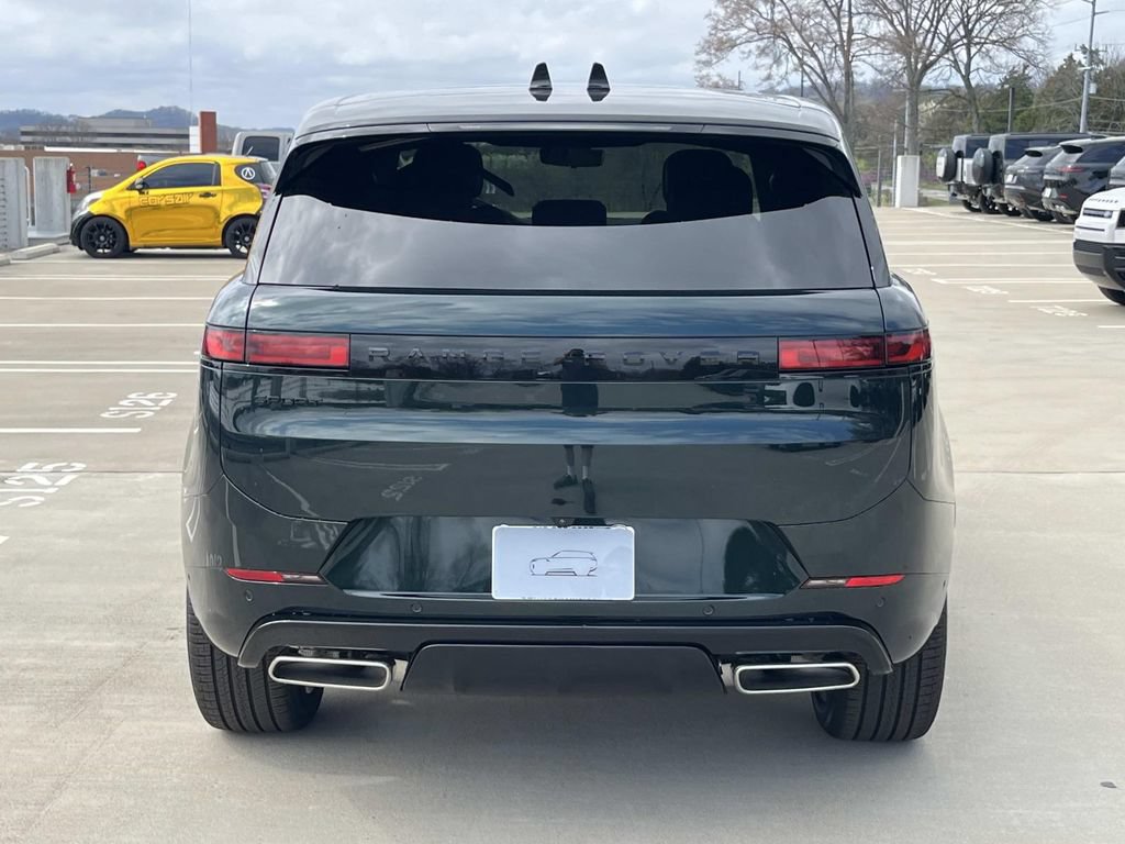 New 2026 Land Rover Range Rover Sport Dynamic SE AWD/4WD image 4