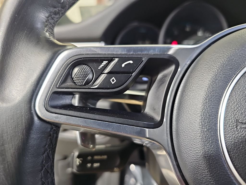 Used 2019 Porsche Macan AWD/4WD image 20