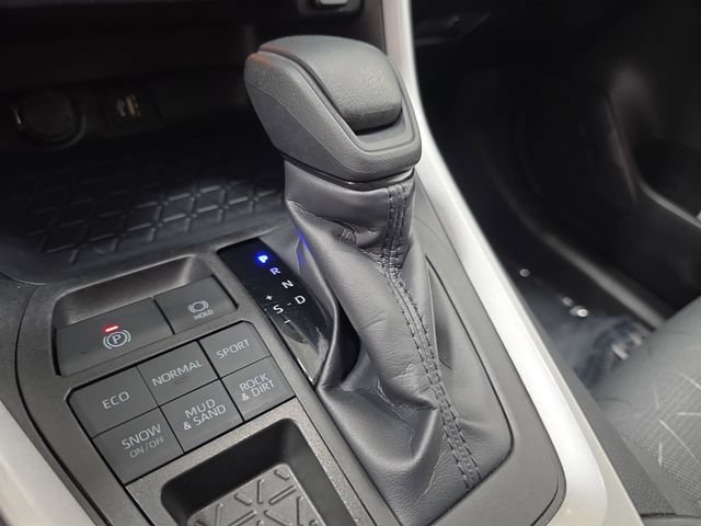 Certified 2024 Toyota RAV4 XLE AWD/4WD image 20