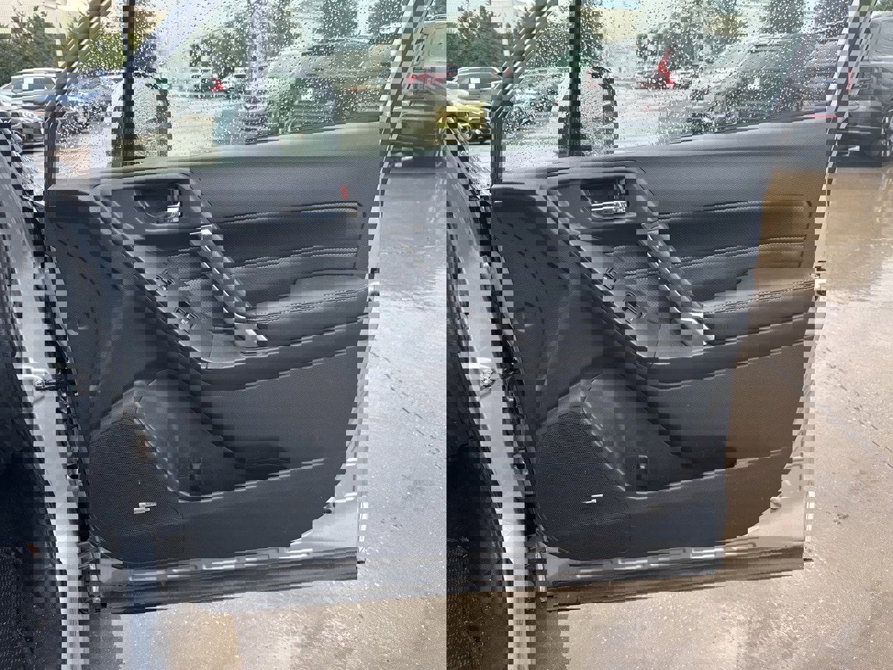 Used 2018 Subaru Forester 2.5i Touring w/ Popular Package #2 image 11