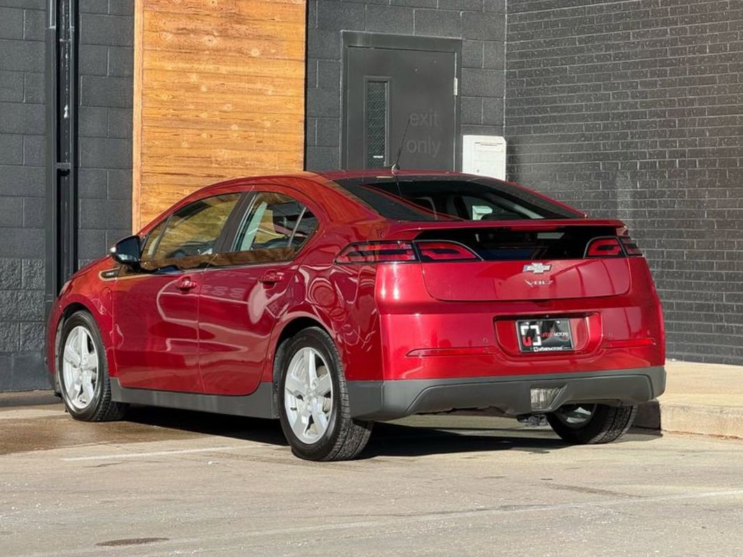 Used 2013 Chevrolet Volt Premium w/ Premium Trim Package image 4