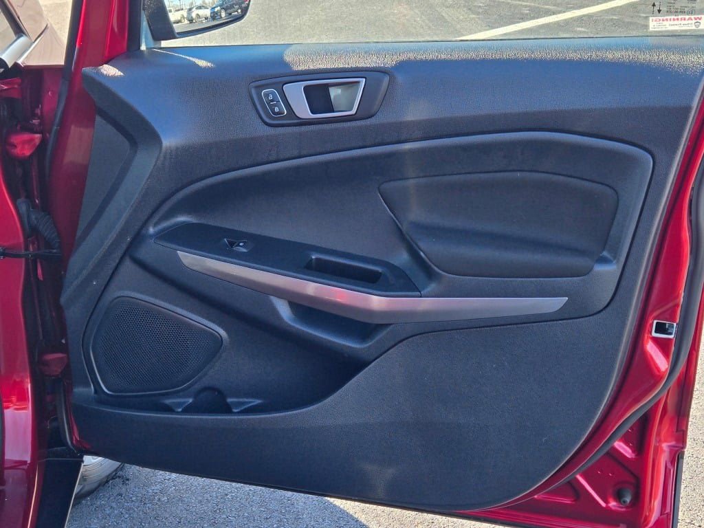 Certified 2021 Ford EcoSport SE image 5