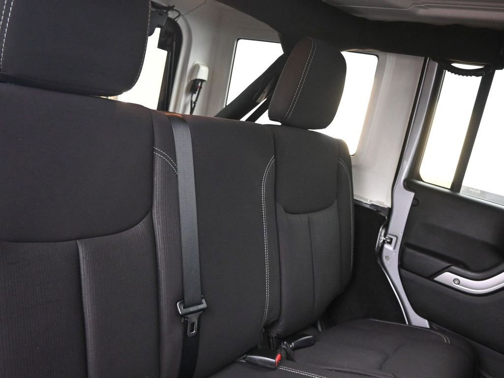 Used 2013 Jeep Wrangler Unlimited Sahara w/ Dual Top Group image 14