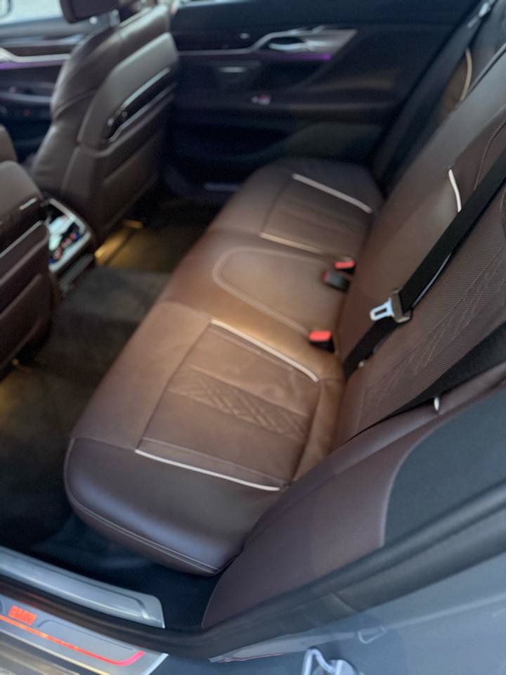 Used 2022 BMW 740i xDrive w/ Premium Package AWD/4WD image 7