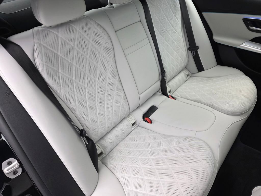 Used 2024 Mercedes-Benz E 450 4MATIC Sedan image 24