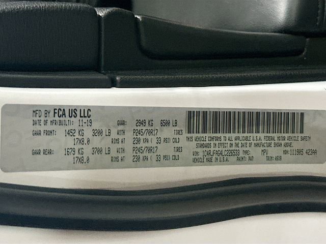 Used 2020 Jeep Grand Cherokee Laredo image 32