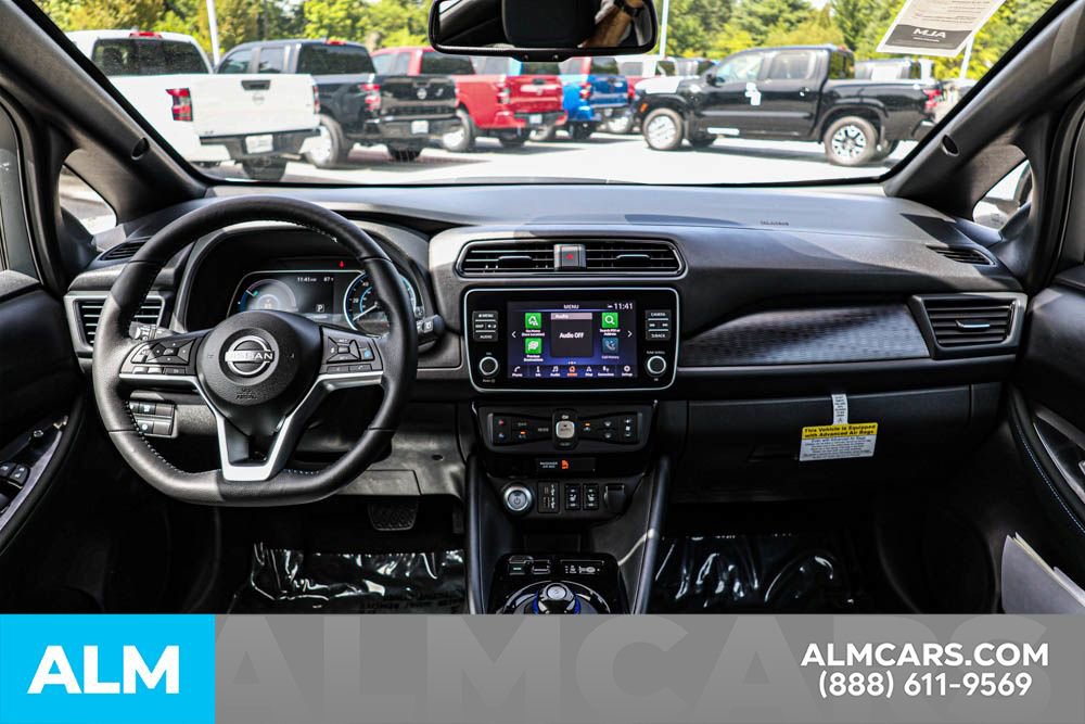 Used 2025 Nissan Leaf SV Plus image 31