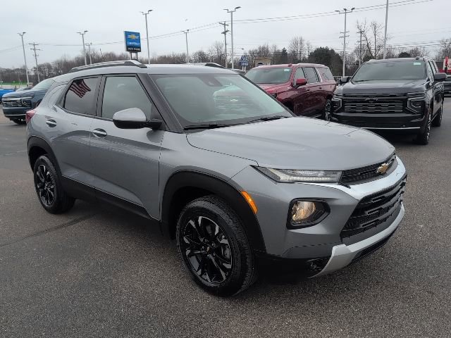 Used 2023 Chevrolet TrailBlazer LT AWD/4WD image 10