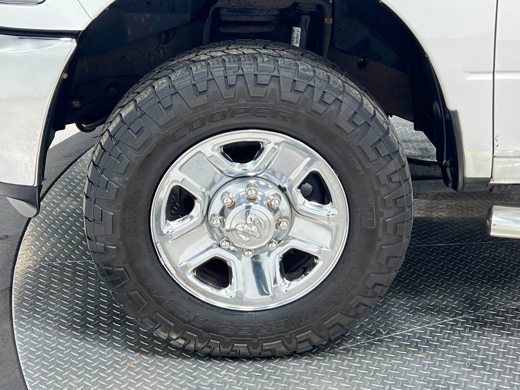 Used 2016 RAM 2500 SLT image 34