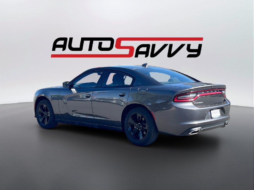 Used 2023 Dodge Charger SXT RWD image 5