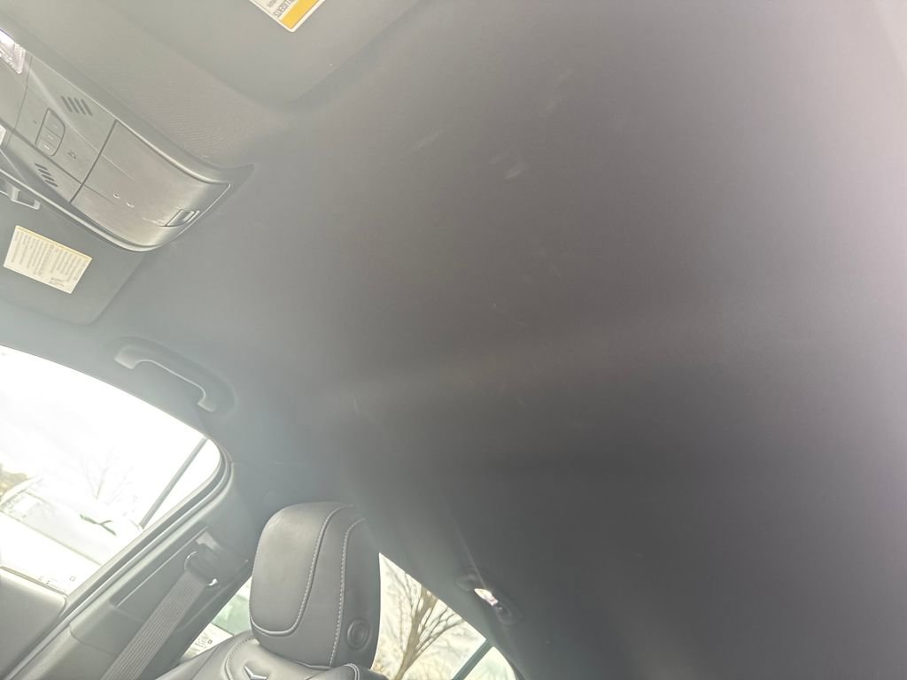 Used 2024 Cadillac XT4 Premium Luxury image 22