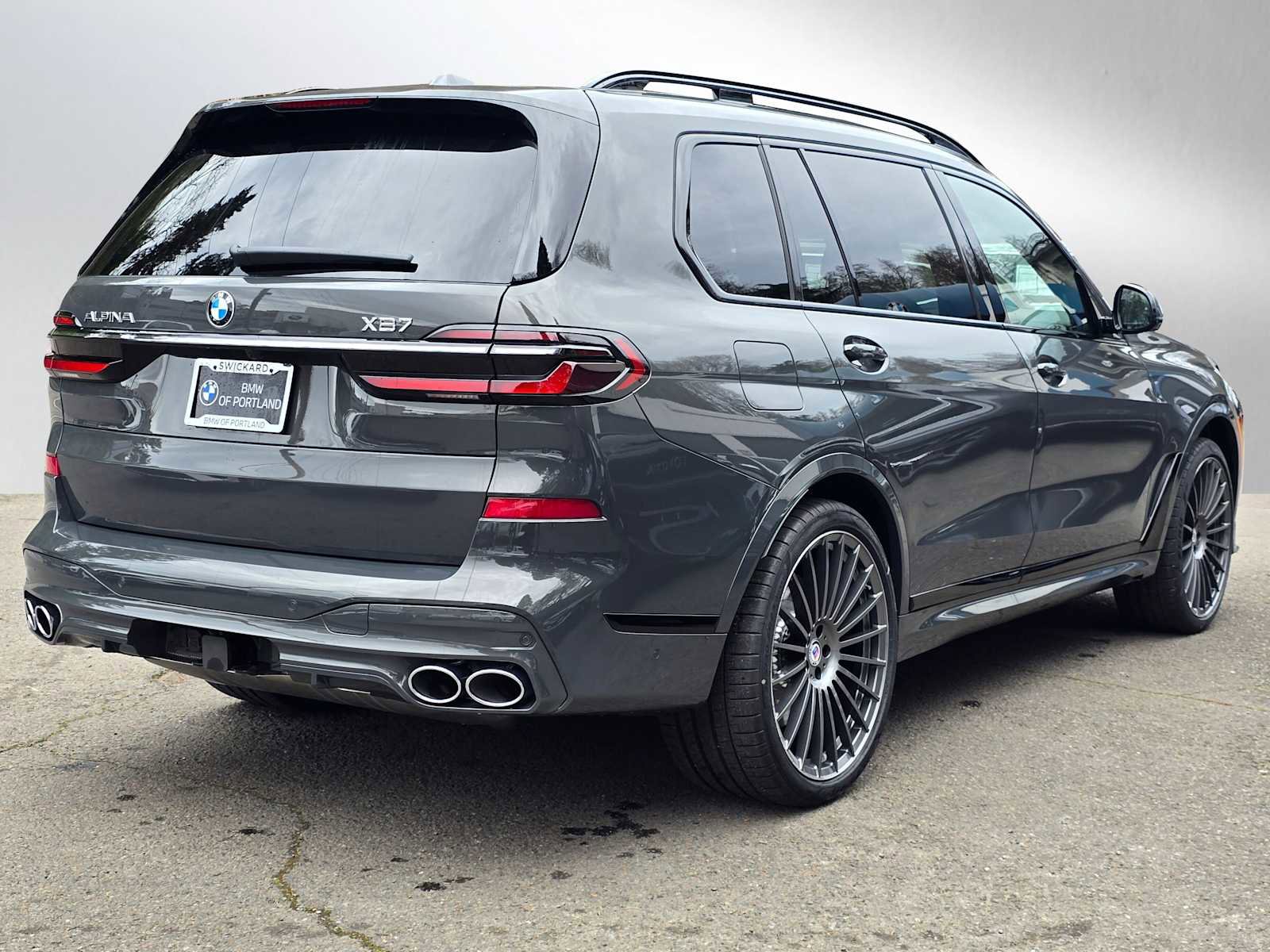 New 2026 BMW ALPINA XB7 image 3