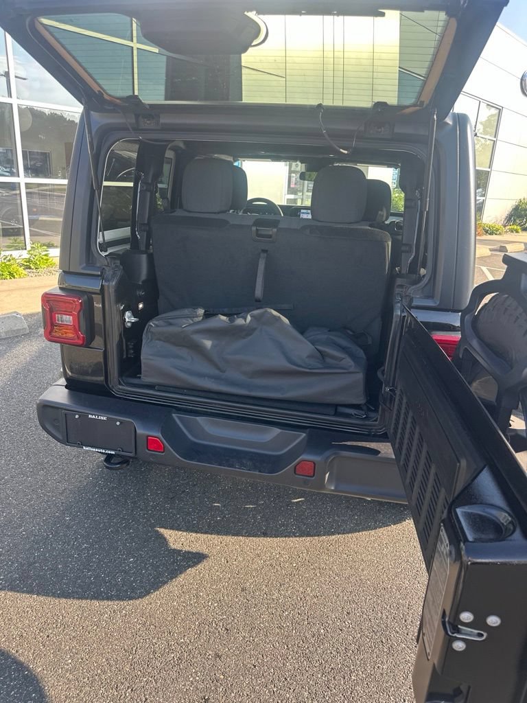 Used 2024 Jeep Wrangler Sport AWD/4WD image 7