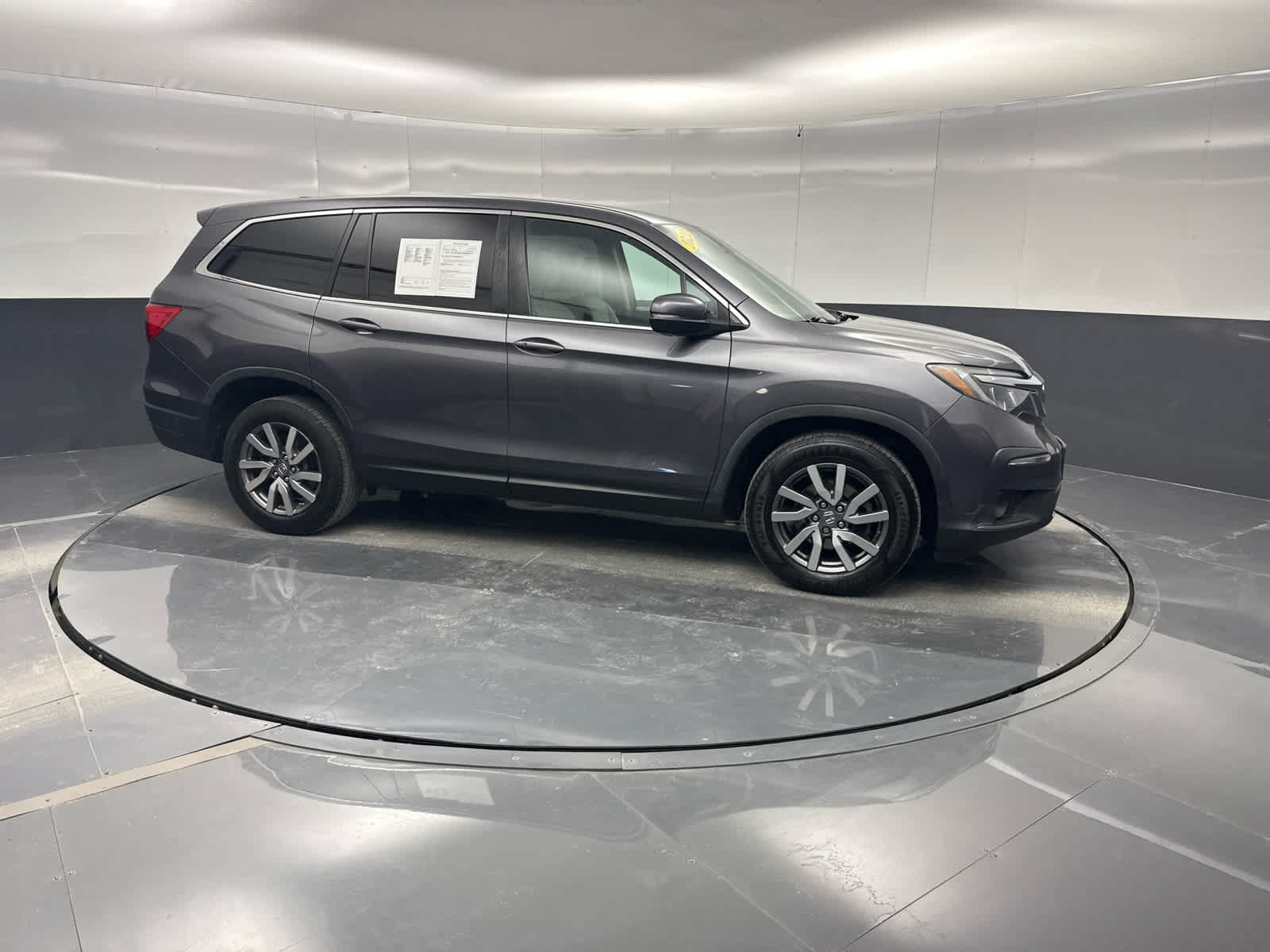 Used 2020 Honda Pilot EX image 2