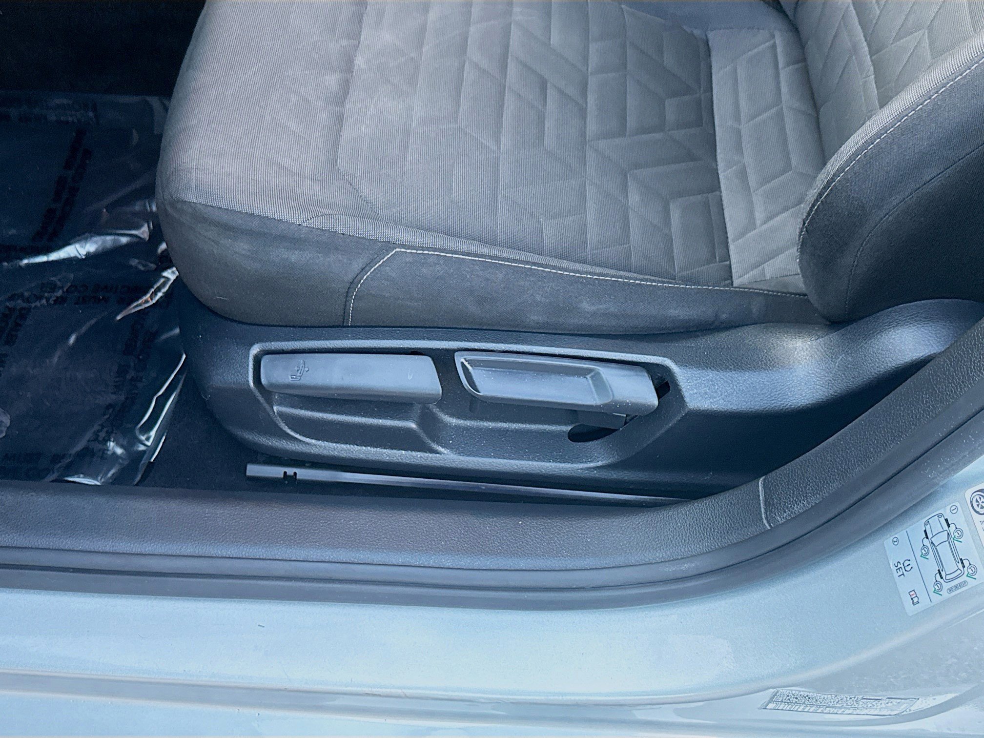 Used 2021 Volkswagen Passat 2.0T S image 17